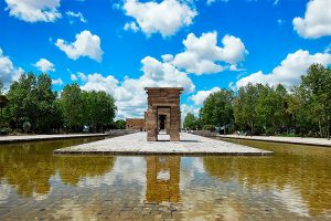 Best plans for a family picnic in Madrid - Templo Debod